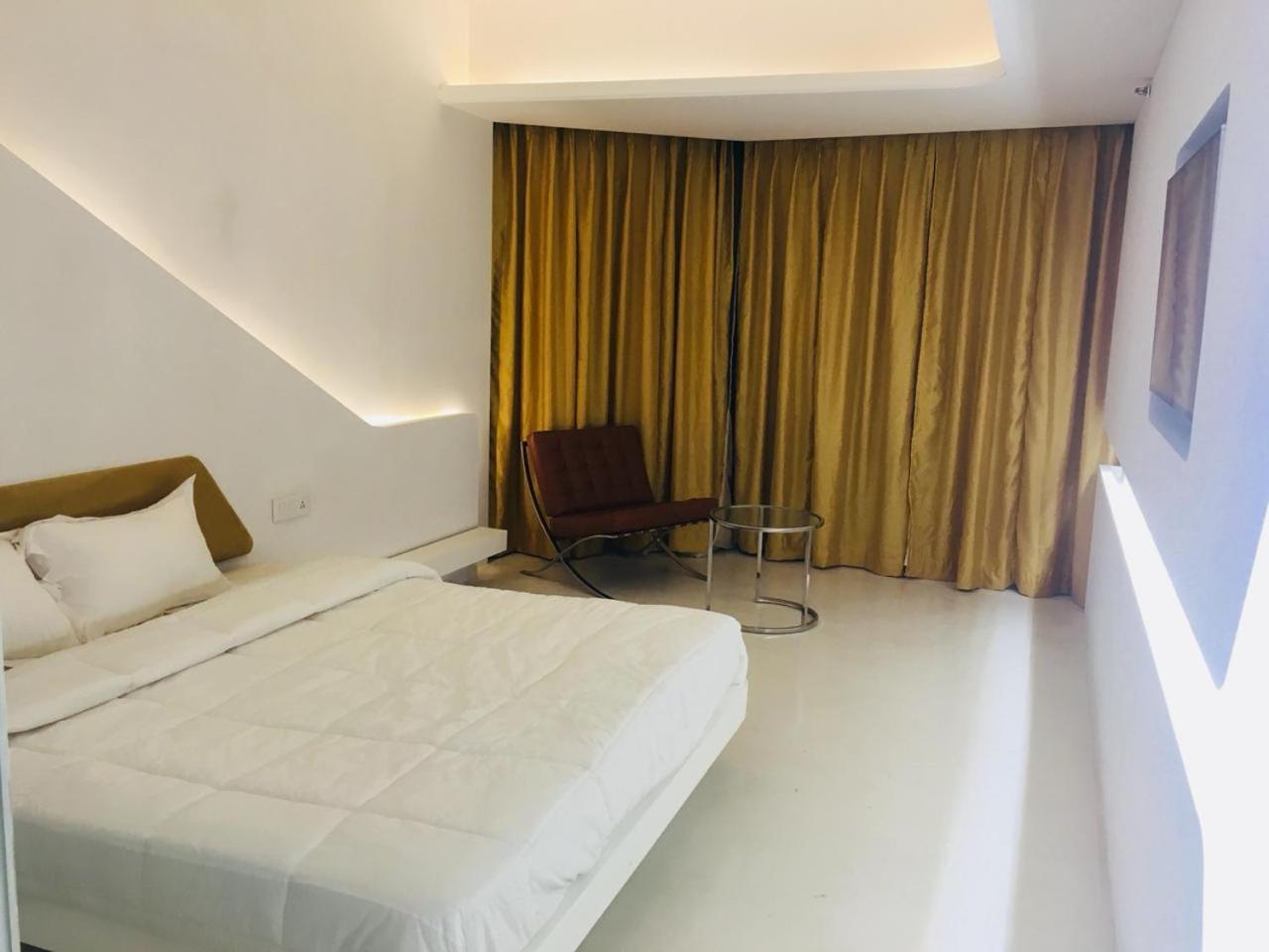 Ramaya Hotel Rohtak Bagian luar foto