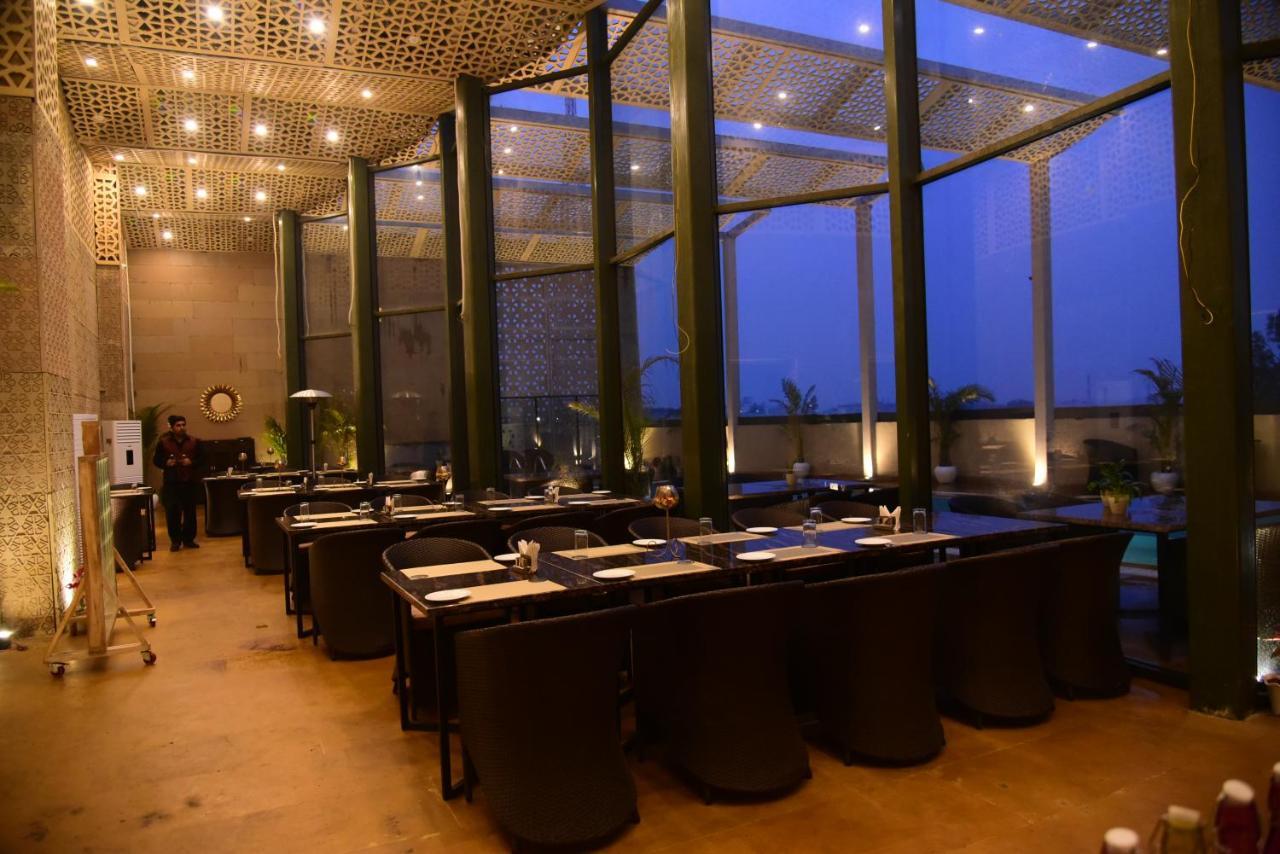 Ramaya Hotel Rohtak Bagian luar foto