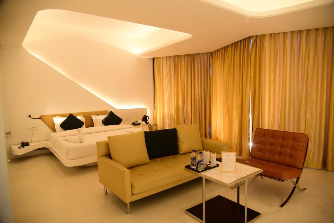 Ramaya Hotel Rohtak Bagian luar foto