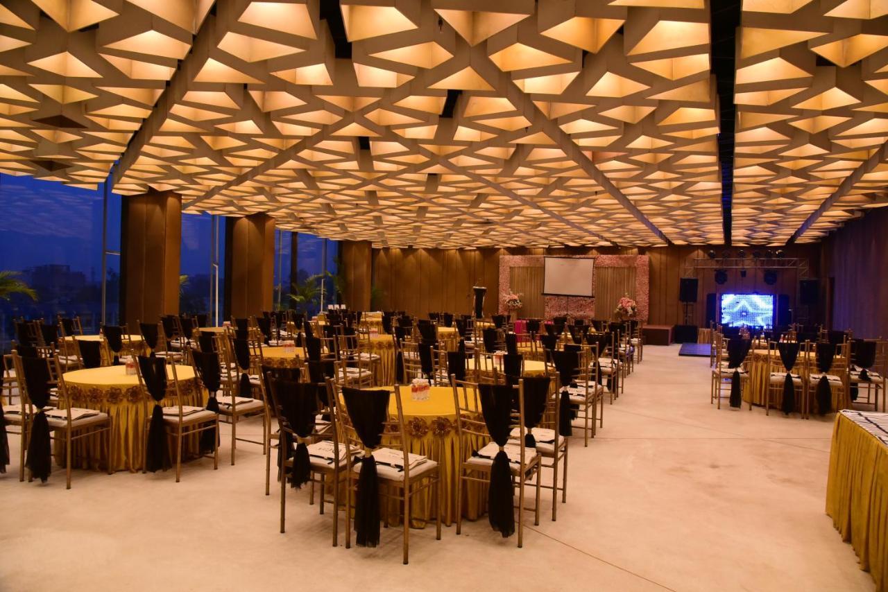 Ramaya Hotel Rohtak Bagian luar foto