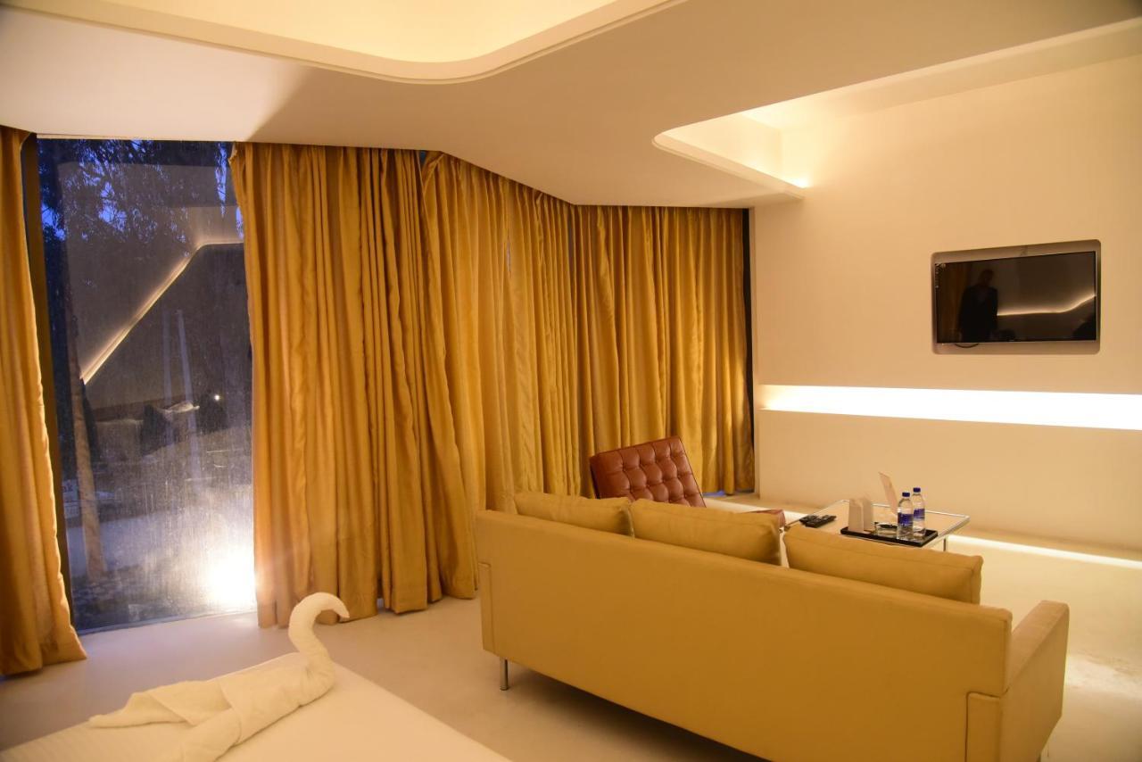 Ramaya Hotel Rohtak Bagian luar foto