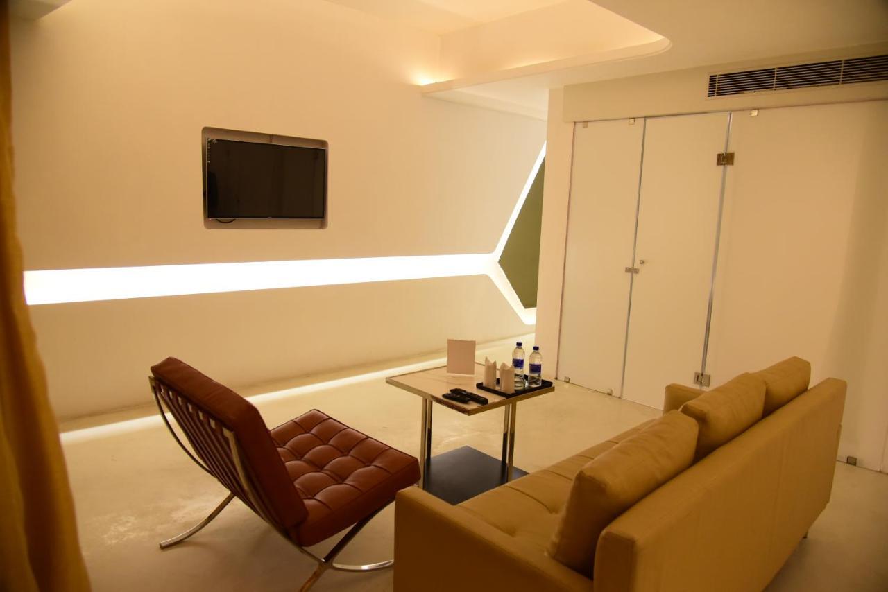 Ramaya Hotel Rohtak Bagian luar foto